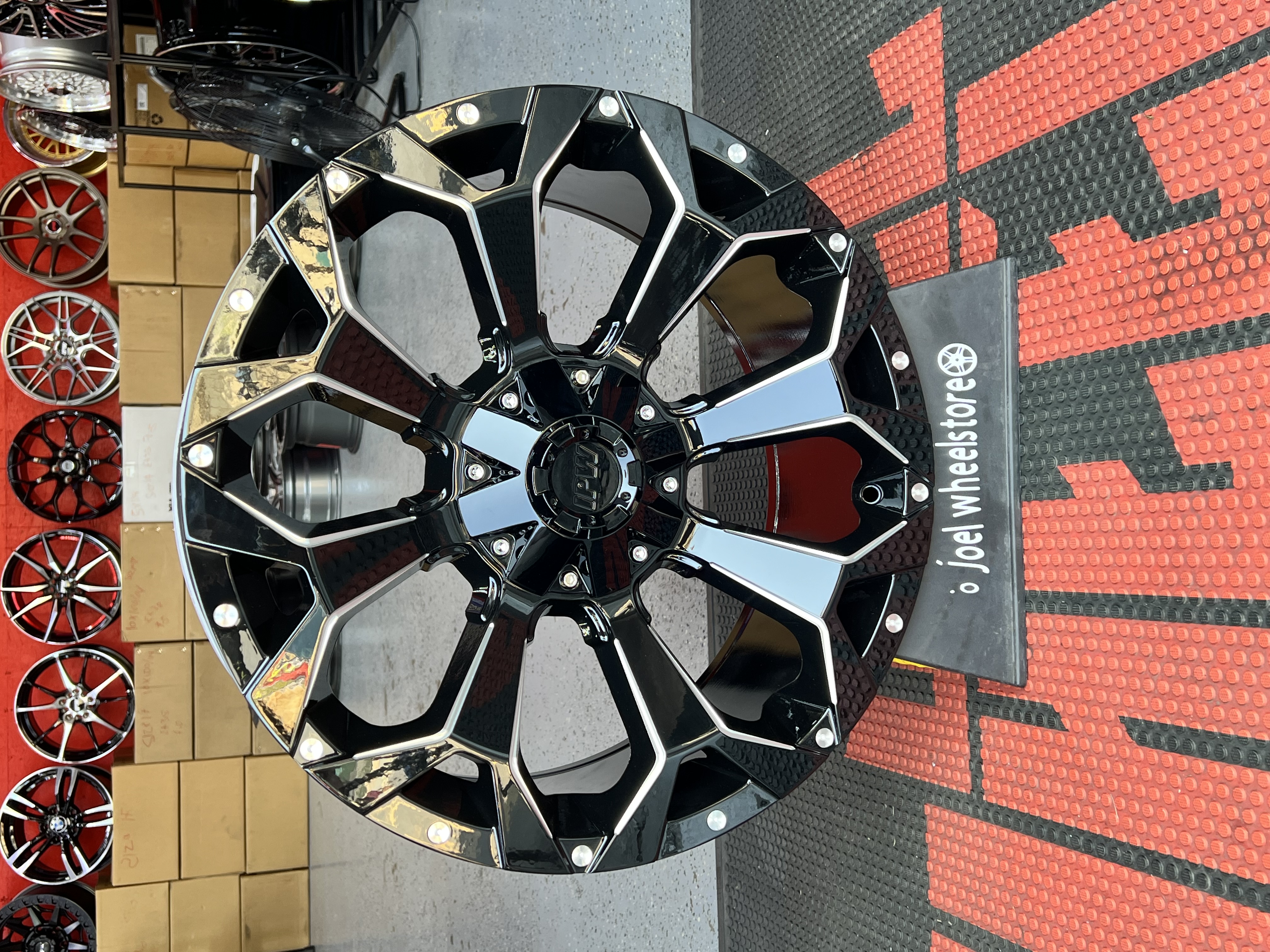 SET NEW RIMS SIZE 20 6X135/139