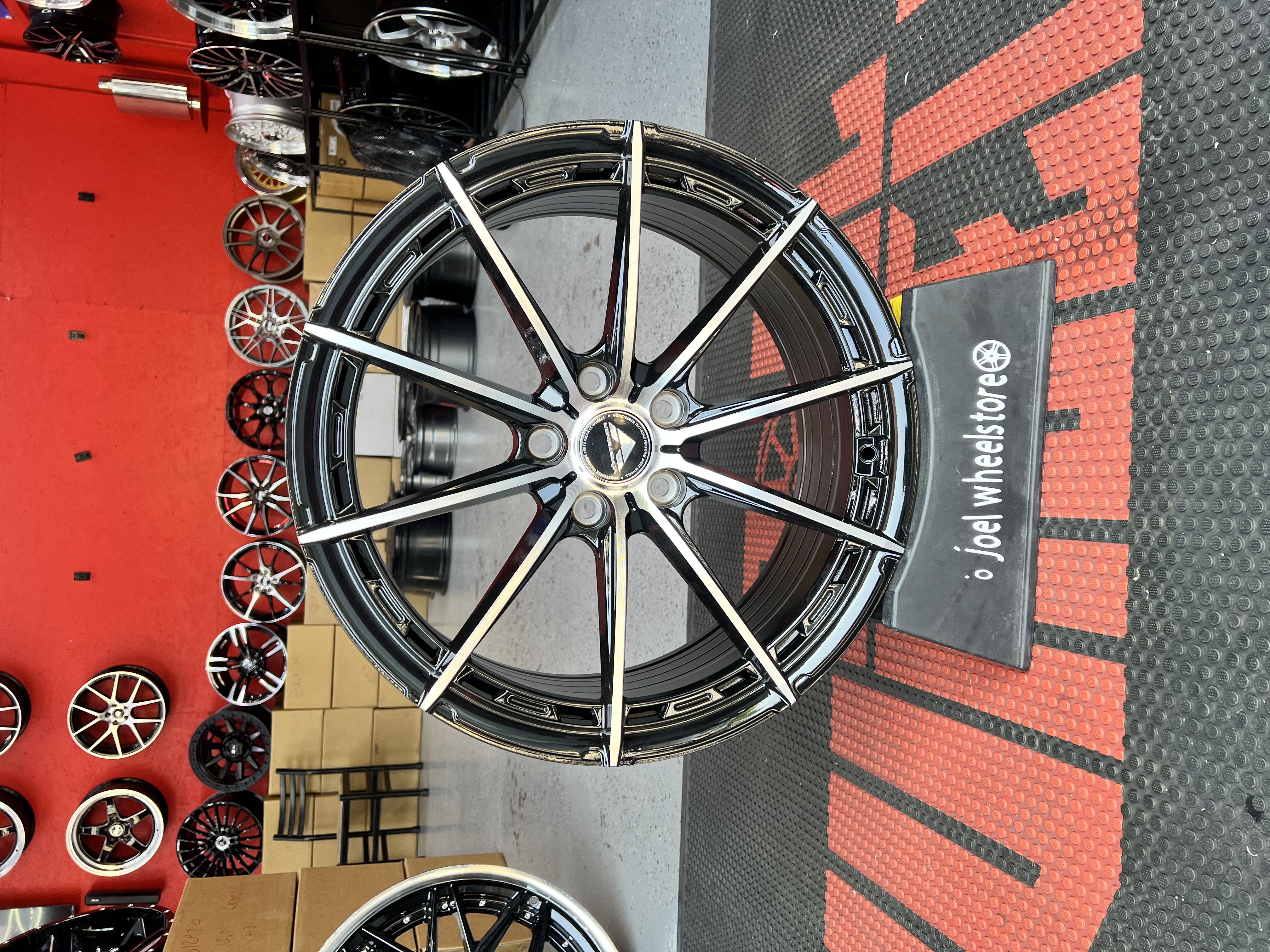 SET NEW RIMS SIZE 18 5X114
